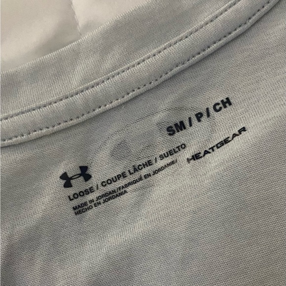 Women's UA Tech™ Twist V-Neck NWOT - Picture 2 of 4